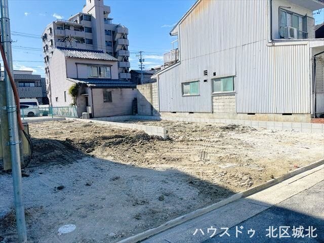 洋室としても使える納戸付き。季節物もしっかり収納できます。