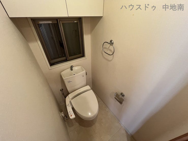 温水洗浄便座付きトイレ♪