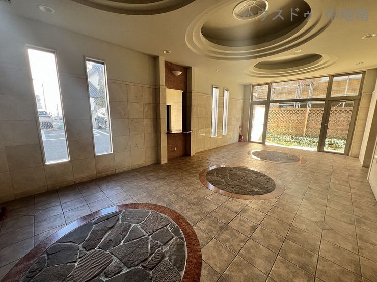 お問い合わせはハウスドゥ中地南まで♪