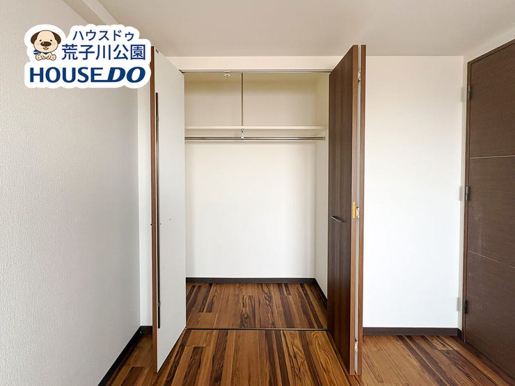 北東側6.0帖洋室