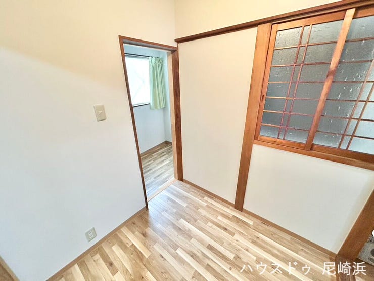 ■写真奥が2階ホールです