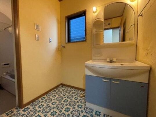 洗濯機置き場が室内にあるので、雨の日でもお洗濯がはかどりそうですね。