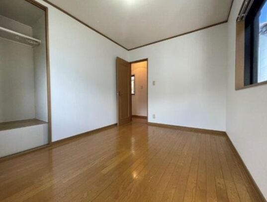 洋室3部屋があるので、これから家族が増えても安心ですね。お子様が小さいうちは主寝室でみんなで寝るのが定番になりそうですね。