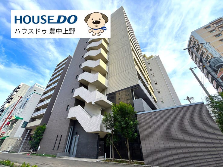 【外観】
大阪メトロ御堂筋線「江坂」駅まで徒歩5分と駅近で通勤や通学に便利な立地!単身の方向けの築浅マンションです♪防犯設備もしっかりしているので、男性はもちろん女性の方にもオススメのマンションです!