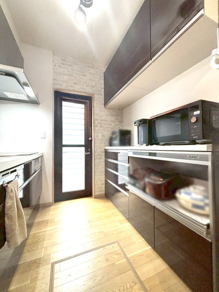 小倉南区葛原東 令和2年築の築浅中古戸建て♪なかやしき施工の注文住宅♪駐車場3台分♪買物便利な立地♪