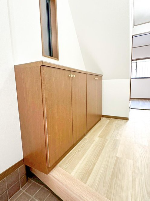 シューズボックス