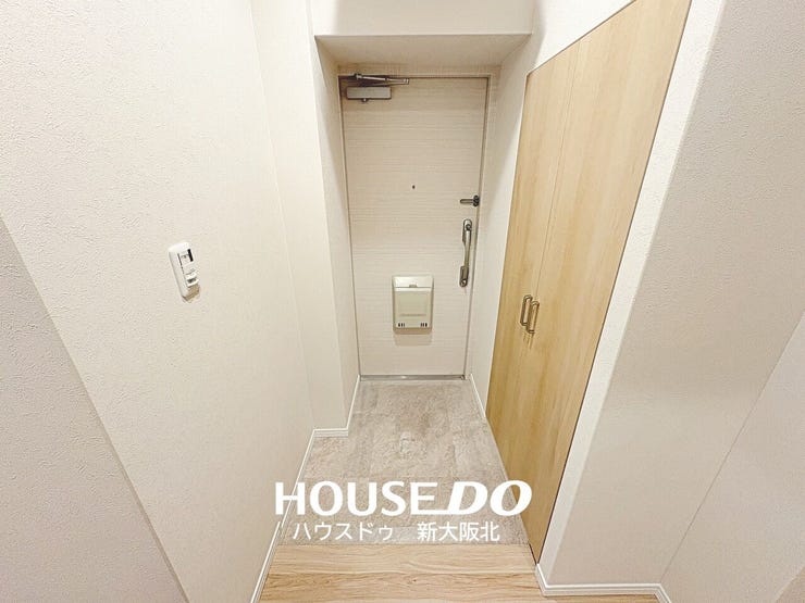 ■外からはハンドルを引くだけ、中からは押すだけの簡単操作のプッシュプルドアハンドルを採用しています!
■荷物が多く両手がふさがっているときや小さなお子様でも簡単に開閉していただけます◎