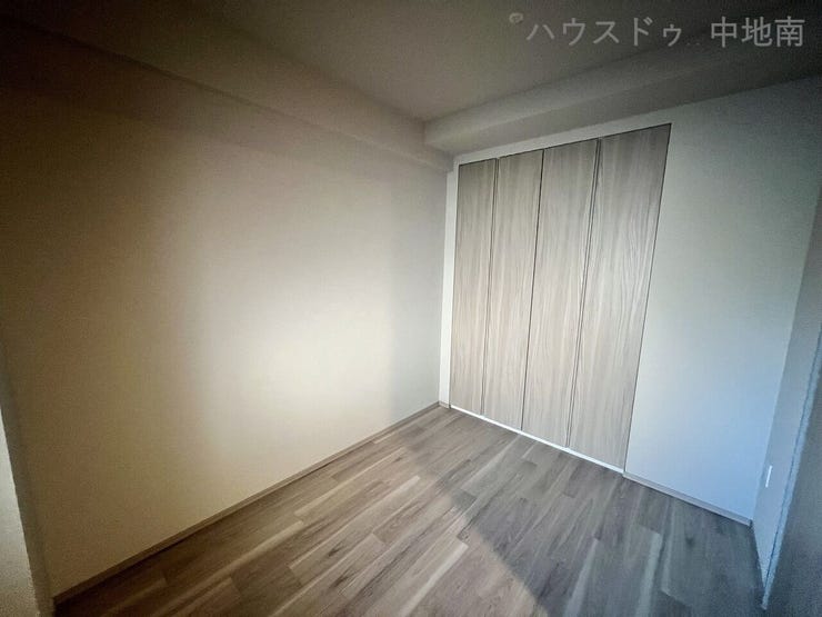 書斎や趣味部屋としても使用できる洋室♪