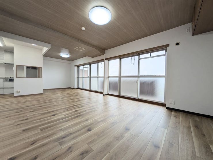 大きな窓が特徴のLDK!