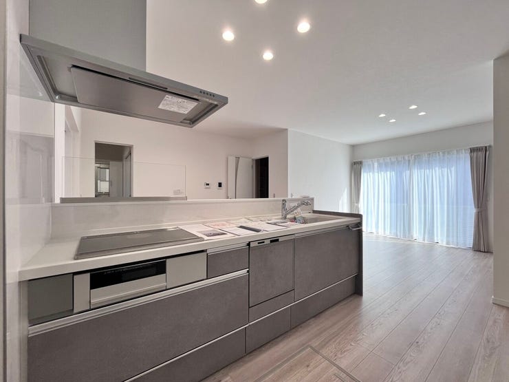 ■家族の「美味しい」が集まる舞台■高い機能性と美しいデザインを両立。料理する人も、待つ人も、笑顔になれる場所です。