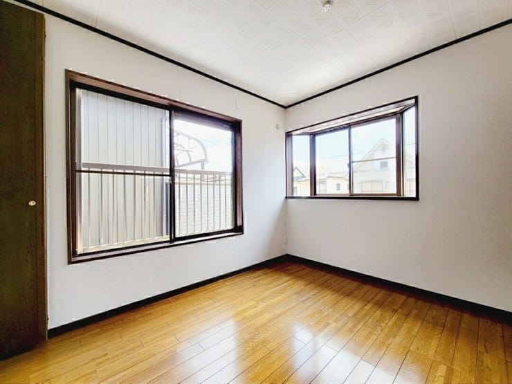 シンプルな内装なので、お好みのインテリアで自由にコーディネートできます。