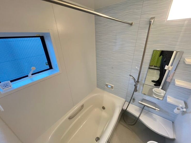 1日の疲れを癒してくれる浴室☆浴室窓もあり換気もバッチリです