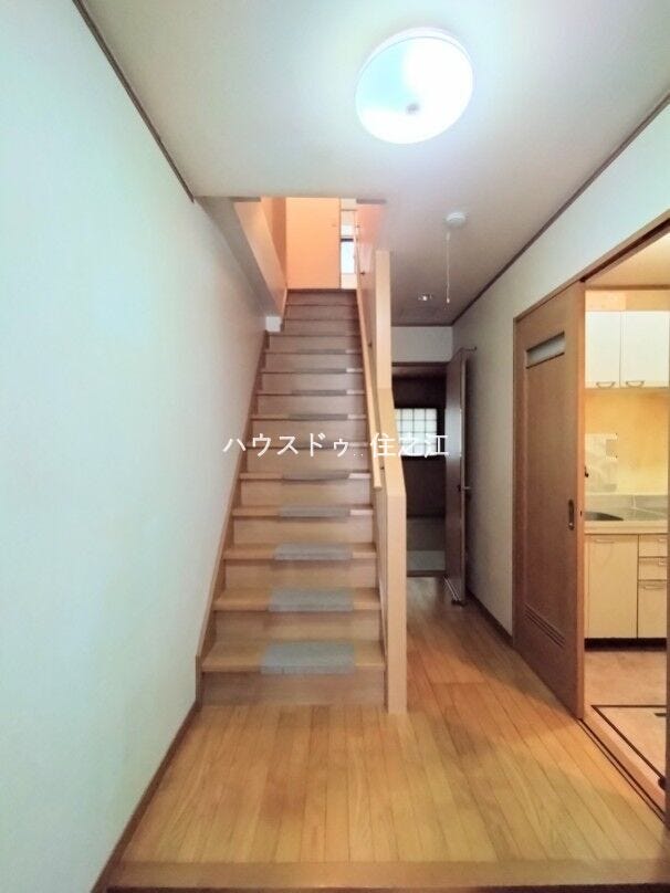 広々と開放感のある玄関です