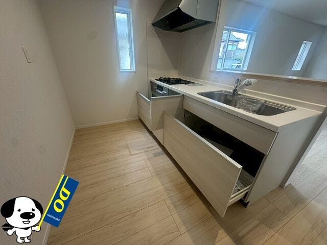 家族と会話しながら料理ができる、開放的なキッチン!