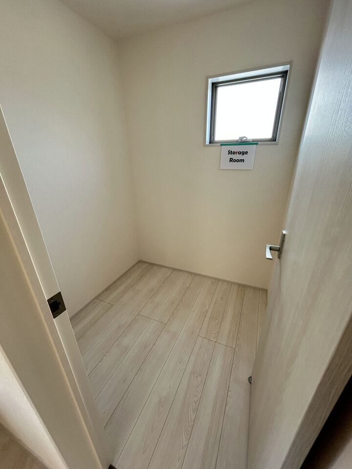 2階ストレージルーム