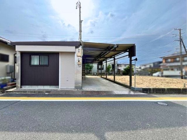 太陽光発電10.2kW搭載です。
(2026年6月6日 撮影)