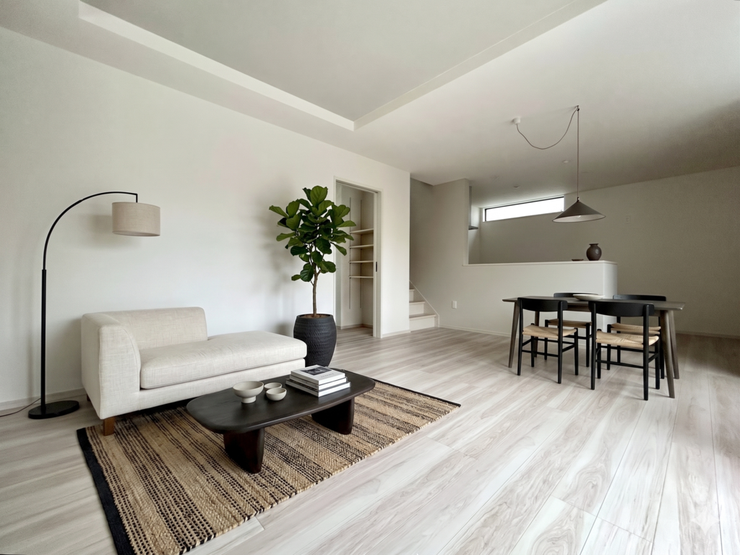【Living】こちらの画像はAIによる家具イメージです。お部屋の雰囲気を感じてみてください♪