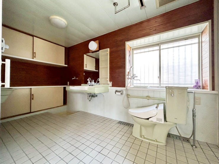 【庭付】モニター付きインターホン♪ウッドデッキ♪バリアフリー♪トイレ2ヶ所♪閑静な住宅街♪