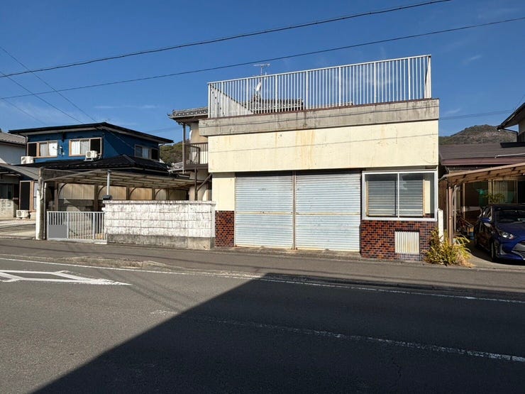 【外観】
●野市東小学校区
●落ち着いた住宅街
●スーパーやコンビニ、小学校近く暮らしやすい立地です♪