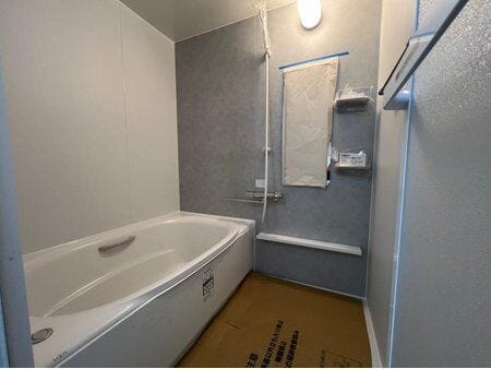 【浴室】
R7.10月新品交換