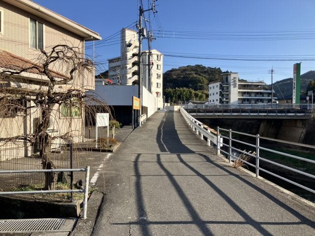 西側道路 北から南方向