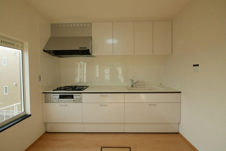 毎日の家事を支える、ゆとりの3口ガスコンロのキッチン