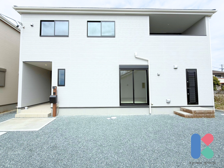 【外観】
外観ができました♪内装工事中♪お気軽にお問い合わせください!