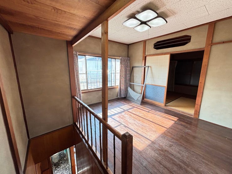 【2F 南東洋室】