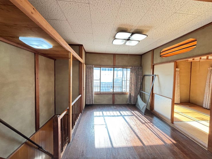 【2F 南東洋室】