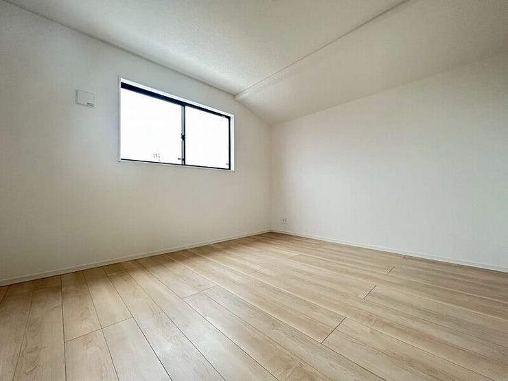 自然光がたっぷり差し込む心地よい空間