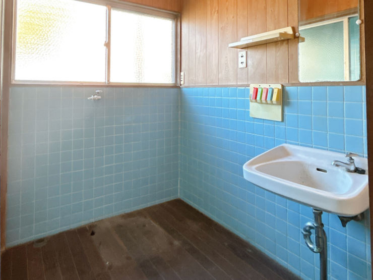 明るく開放的な水回りで、毎日気持ちよく準備ができます。