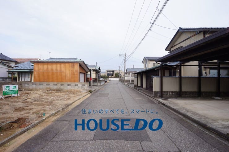 東側前面道路は幅員約6.0メートルございます♪