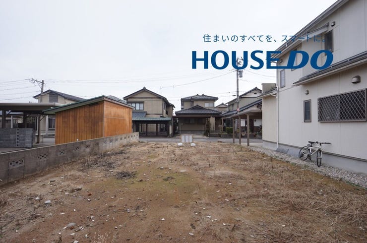 土地面積153.78㎡(約46.51坪)・東側間口約9.10m♪現況更地で現況渡しとなっており、建築条件はございません♪皆様よりのお問い合わせお待ちしております♪