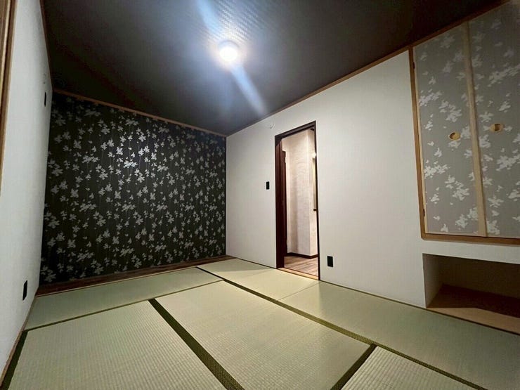 1F和室はモダンな仕様♪
落ち着きたいときにくつろげる空間♪