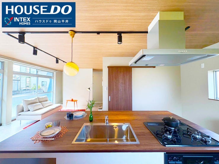 キッチンに立つ時に家族と話をしながら和気あいあいと家事をされたい方にピッタリ!