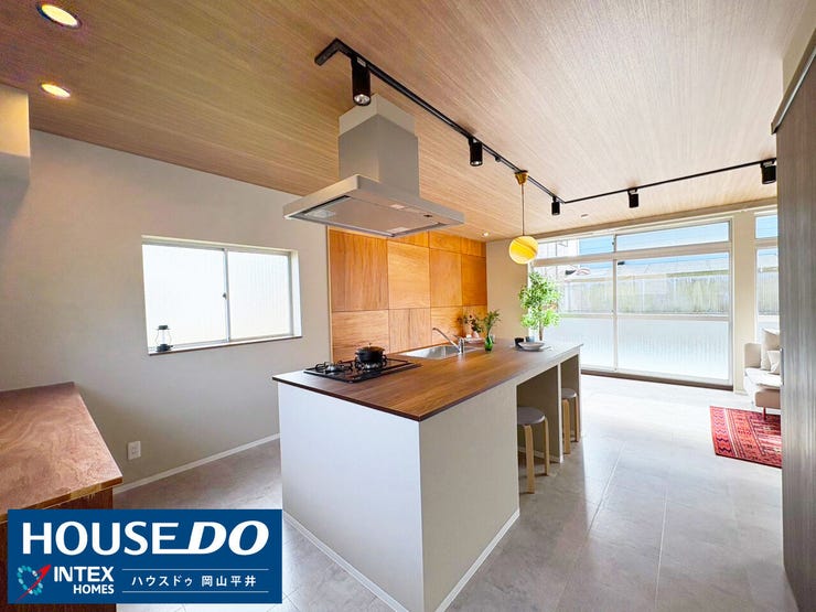 リビングにいるご家族と楽しいお話をしながらのお料理は益々捗りますね!