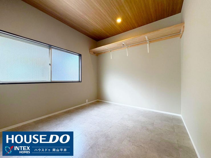 ウォークインクローゼットのある住まいで収納上手な生活を実現!
居室空間をより広々とお使いいただけます♪