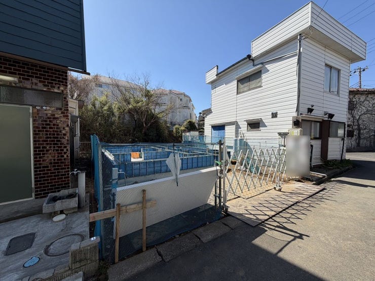 周辺は閑静な住宅街!