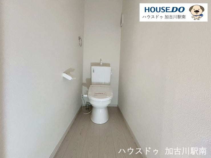 お掃除もラクラクな節水型トイレを設置