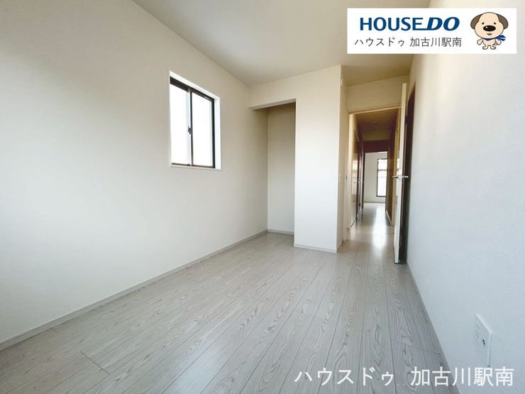 ウォークインクローゼットでお洋服も簡単収納♪