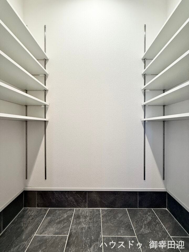 ■暮らしを整える魔法の場所■必要なものを必要な場所に。家全体で考えられた収納計画が、ゆとりある生活を実現します。