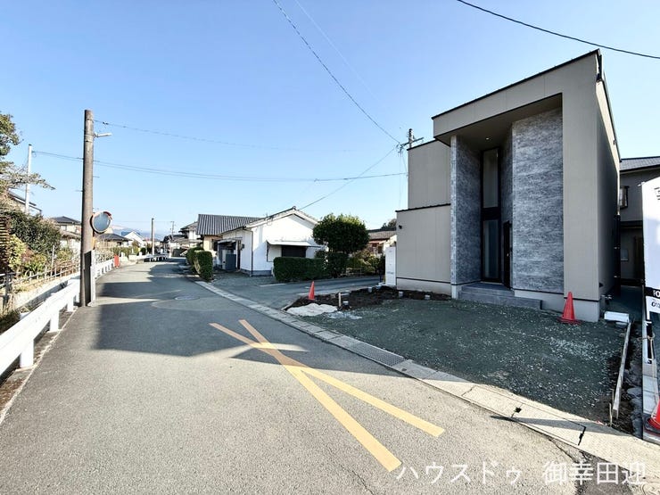 ■理想を叶える新しい暮らしの舞台■高いデザイン性と機能性を兼ね備えた住まい。ここで、家族の新しい物語が始まります。