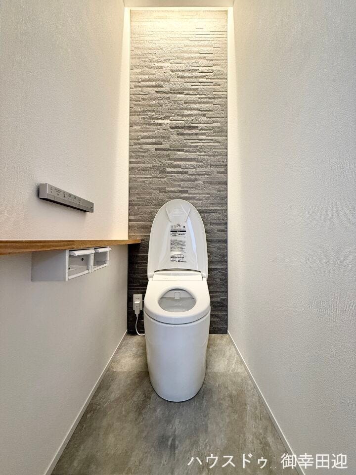 ■一人になれる安らぎの場所■清潔さと静けさを両立した空間。心落ち着くひとときを過ごせる、プライベートなレストルームです。