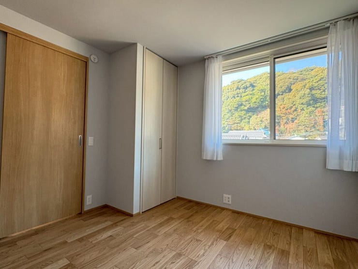 引き戸タイプの建具で、スペースを有効に活用できます。