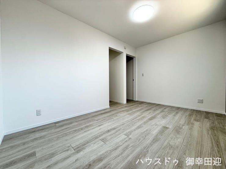 ■6.75帖洋室■心からリラックスできる静けさ、上質な眠りで、毎日をリセットします。明日への活力を養う空間です。