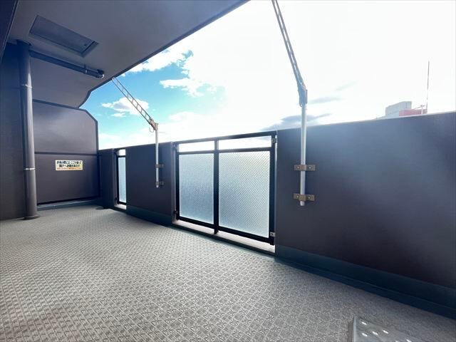 大型バルコニー付きでお洗濯もらくらく。