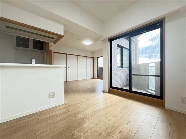 和室と繋がるリビングは小さなお子様をお昼寝させても様子が分かるので、子育てママには嬉しい間取りです。