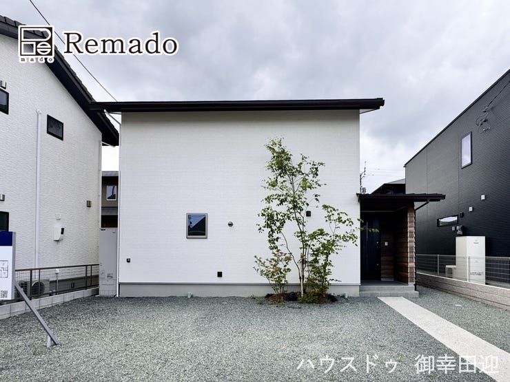 ■家の印象を決める「顔」■街並みに美しく調和しながら、帰るたびに誇らしく思える、あなたのためのシンボルです。