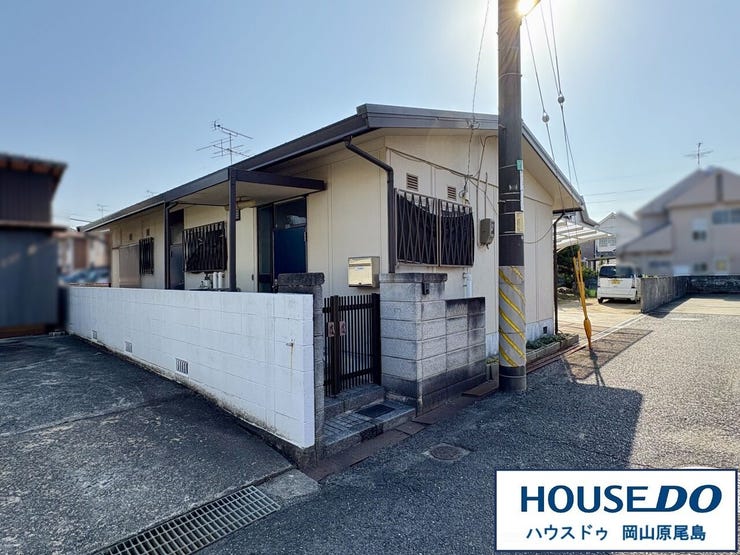 【外観】
ご見学も可能な物件となっております!広さ、陽当り、設備面、周辺環境などなど、実際に物件を見てみないと分からない魅力があります!まずはお気軽にご見学くださいませ♪