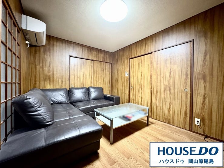 ライフスタイルに合わせたインテリアレイアウトを考えやすい広々とした洋室です♪